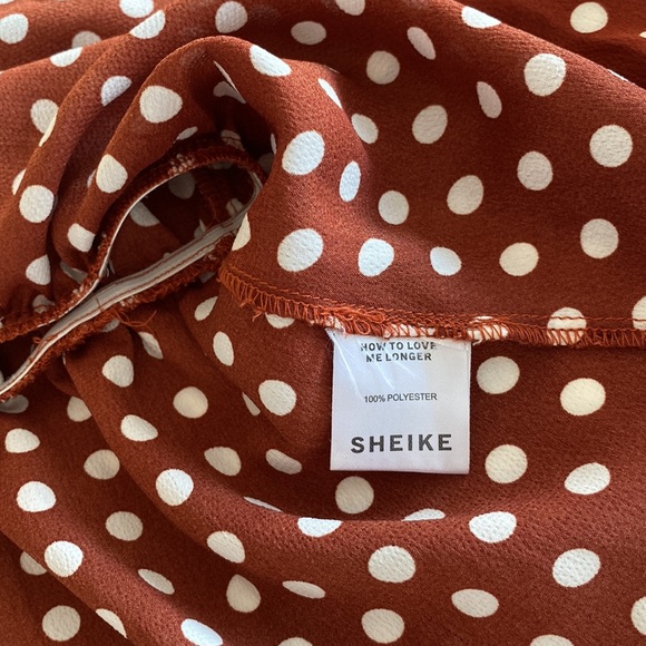 ⬇️ PRICE DROP ⬇️ NWT - Sheike Wonderland Polka Dot One Sleeve Blouse - Picture 7 of 8
